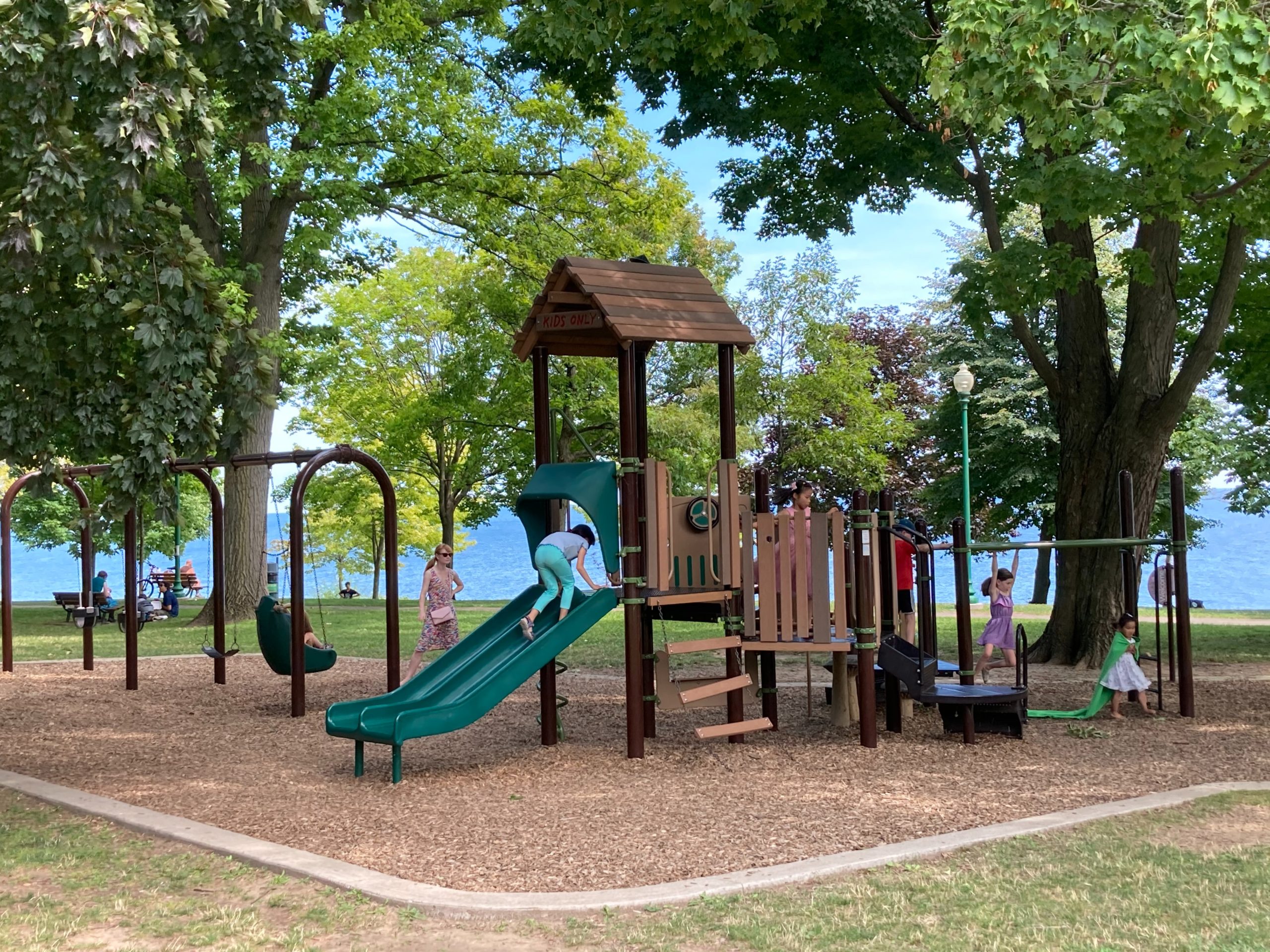 Mom Faces Child Neglect Charges For Letting Son Play Alone In The Park